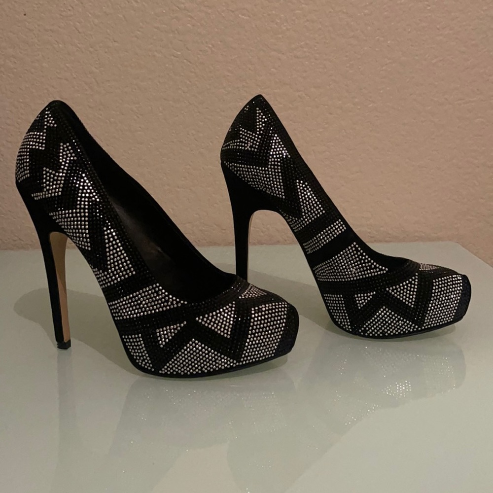 Great Holiday shoes! Aldo rhinestone black and silver pumps.